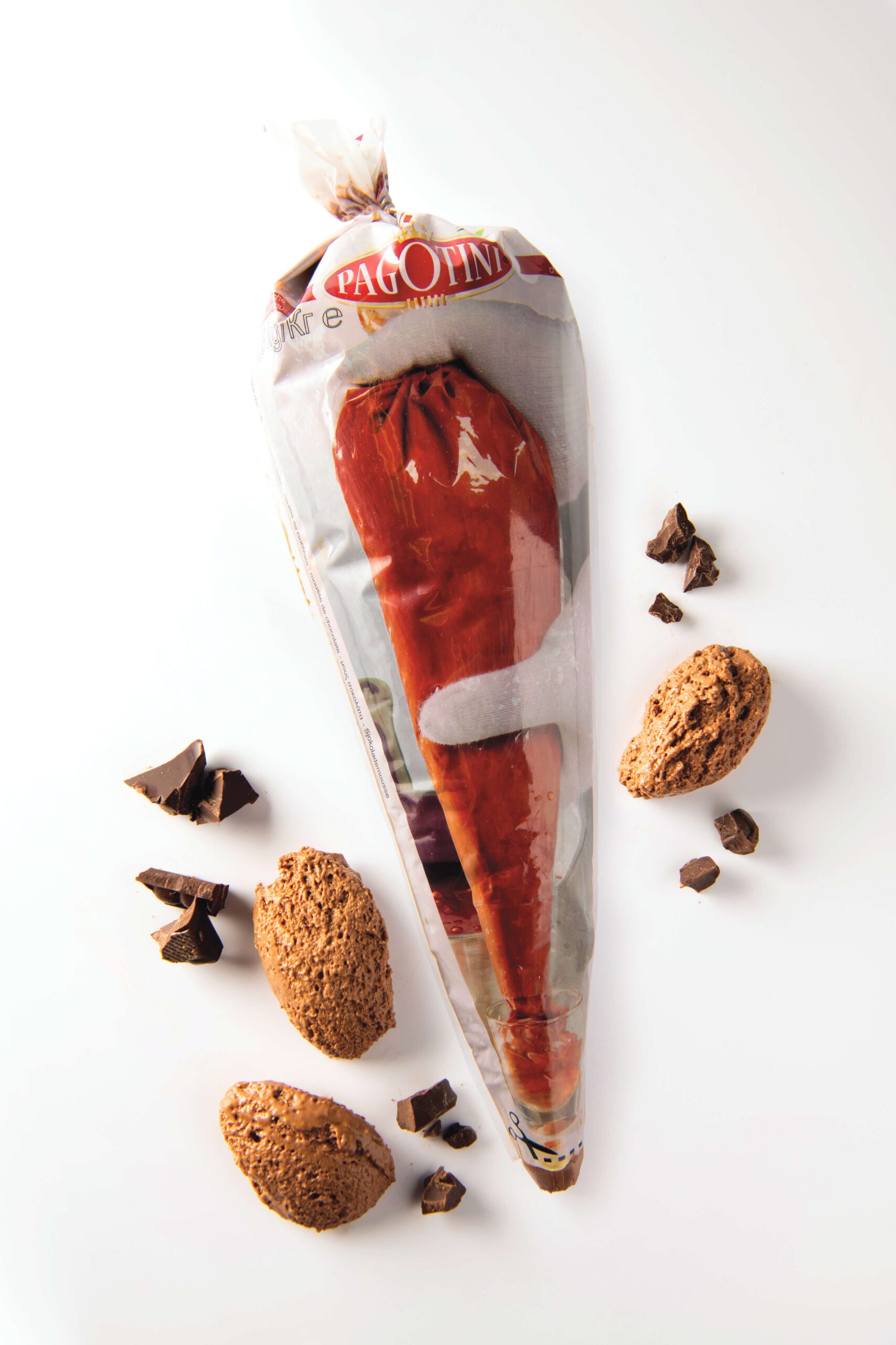 Bruine chocolademousse spuitzak